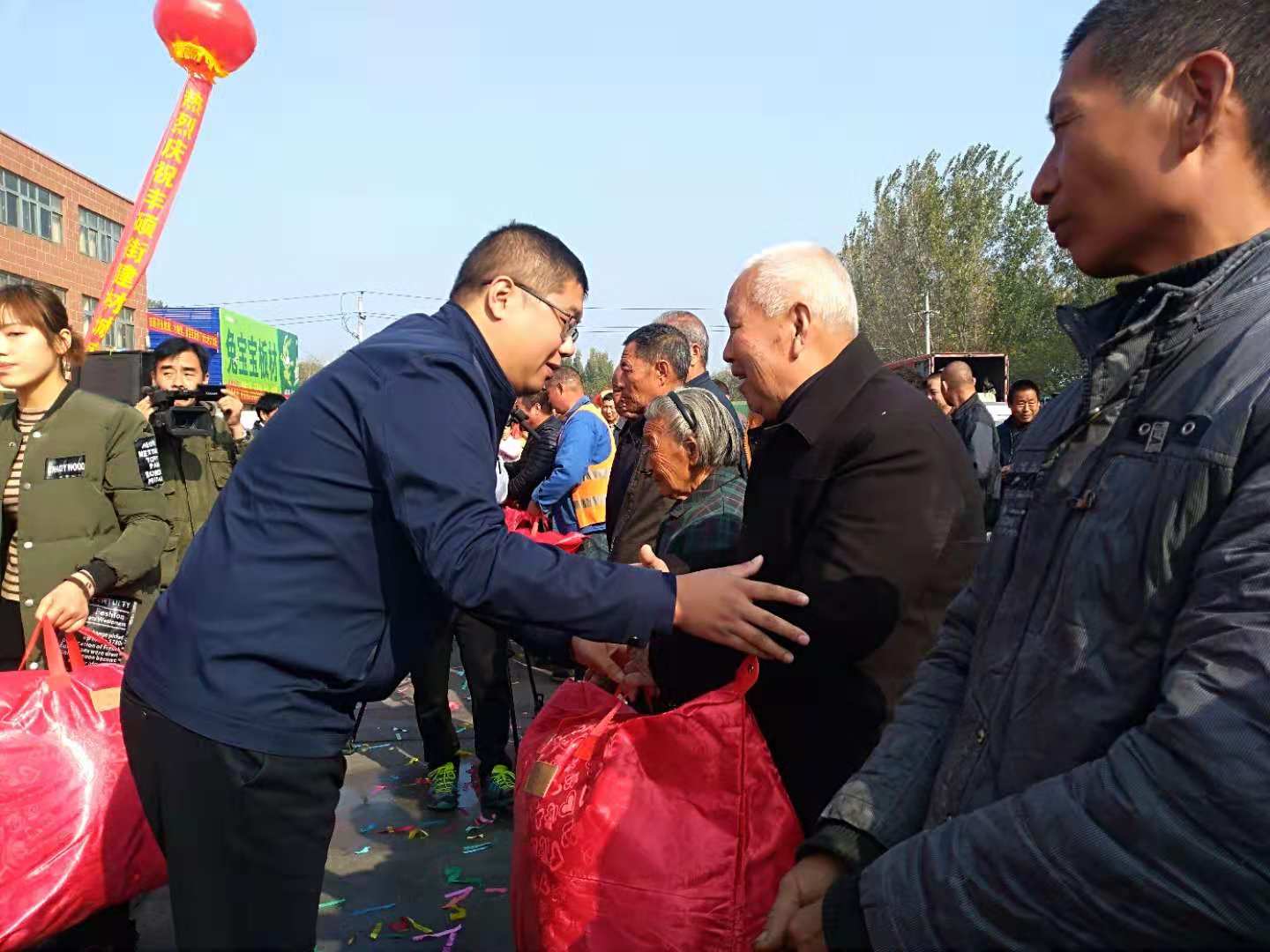 微信图片_20181109165603.jpg
